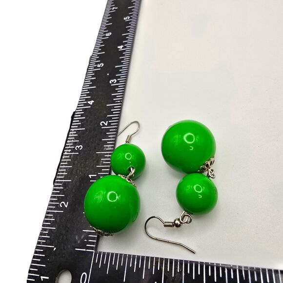 Pierced Earrings Chunky Beaded Lime Green Dangle Filigree Silver Tone Spacers - Picture 4 of 5